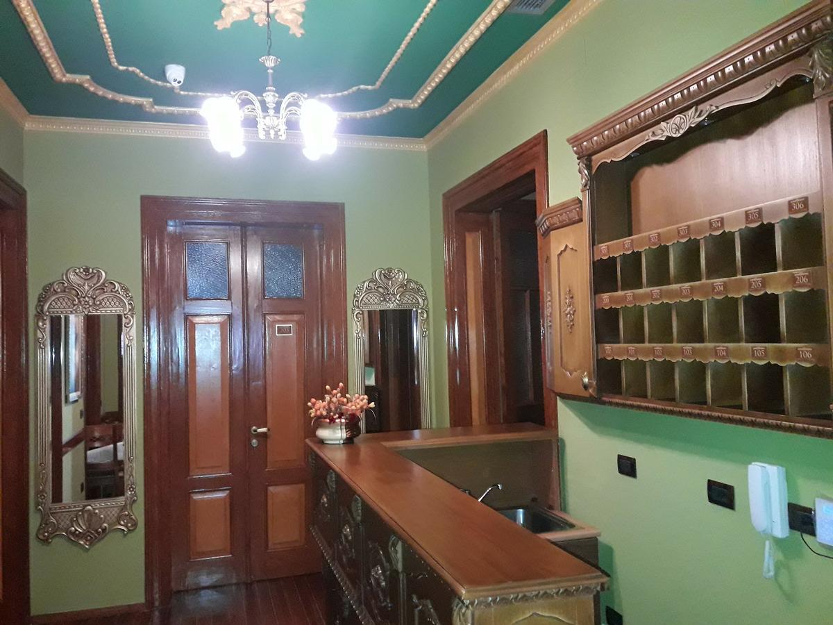 Hotel Vila Mano Корча Екстериор снимка