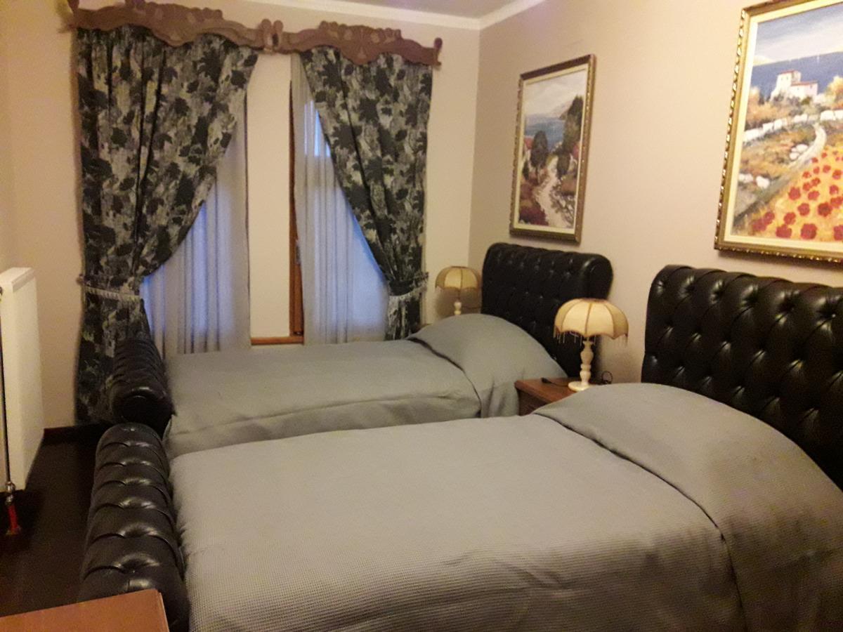 Hotel Vila Mano Корча Екстериор снимка