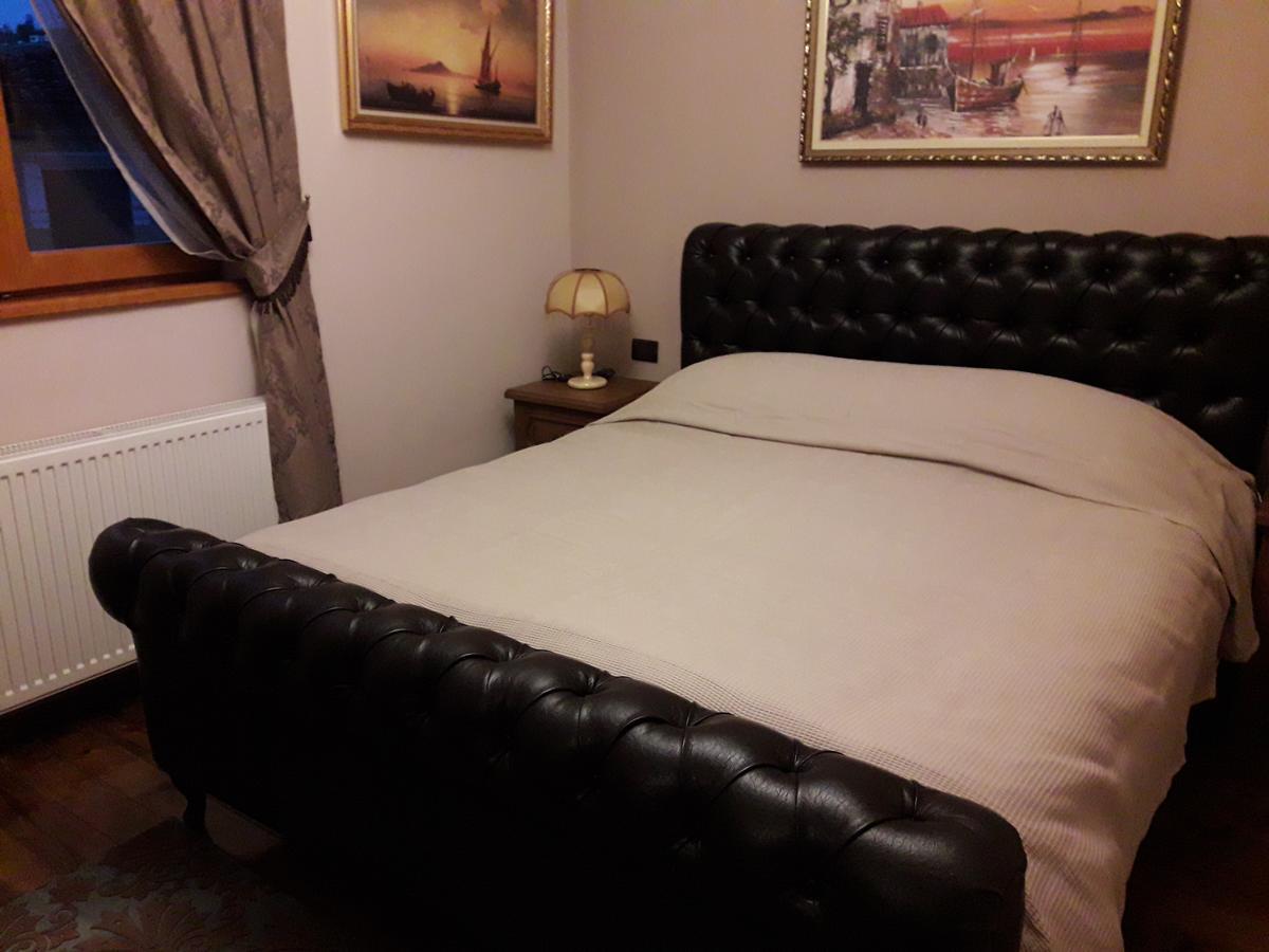 Hotel Vila Mano Корча Екстериор снимка