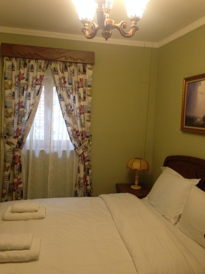 Hotel Vila Mano Корча Екстериор снимка